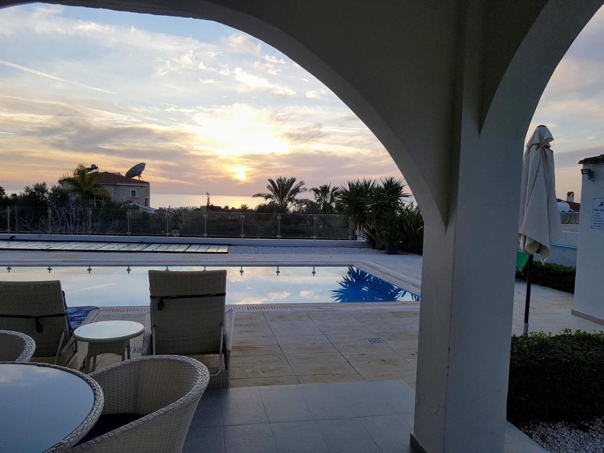 Villa Verdi: Luxury Villa With Private Pool ペイヤ エクステリア 写真
