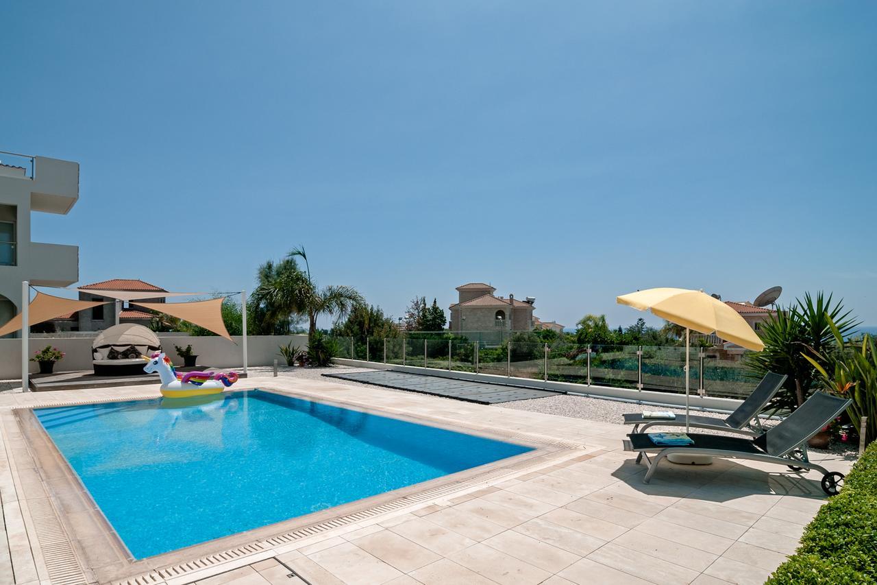 Villa Verdi: Luxury Villa With Private Pool ペイヤ エクステリア 写真